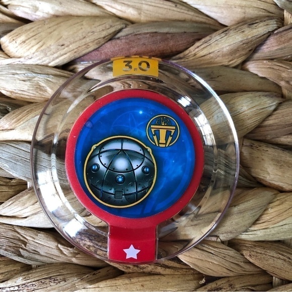 Disney Infinity: Power Discs: Tomorrowland Time Bomb (2015) - Picture 1 of 3